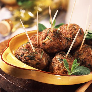 deer-and-lamb-meatballs-with-mint-raisins-and-pine-nuts-and-dip