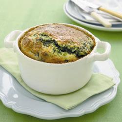 spinach-and-3-cheeses-souffle