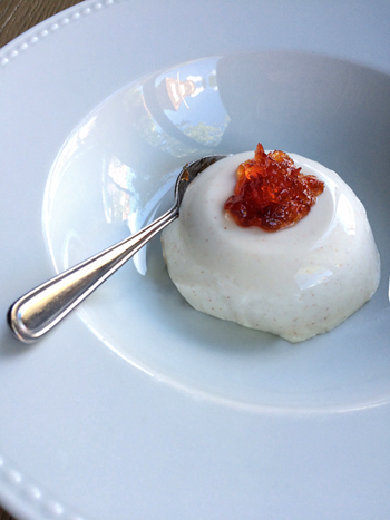 pannacotta-with-goat-milk-and-apple-jelly