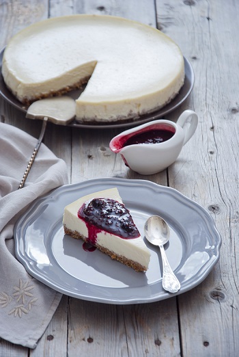 cheese-goat-milk-and-fresh-blueberry-pie